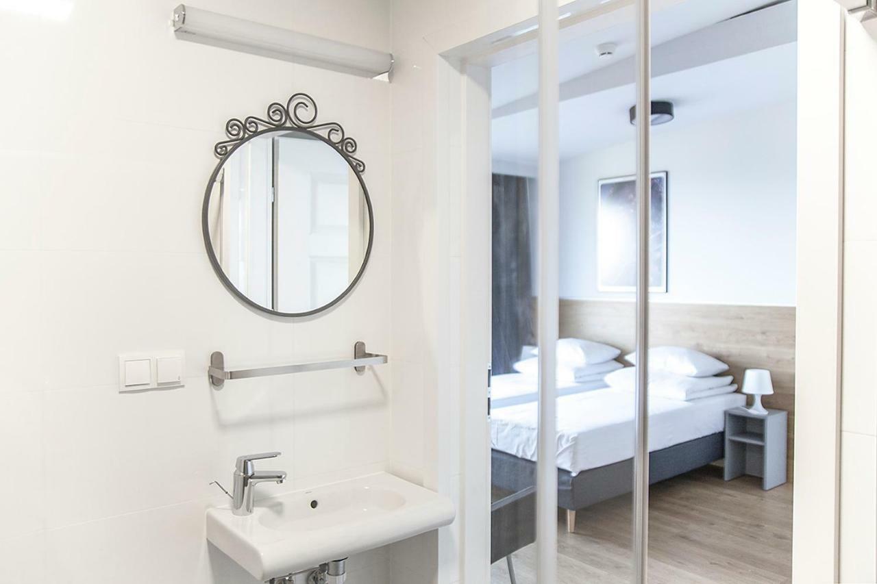 Moho Xl Hostel Wroclaw Ngoại thất bức ảnh
